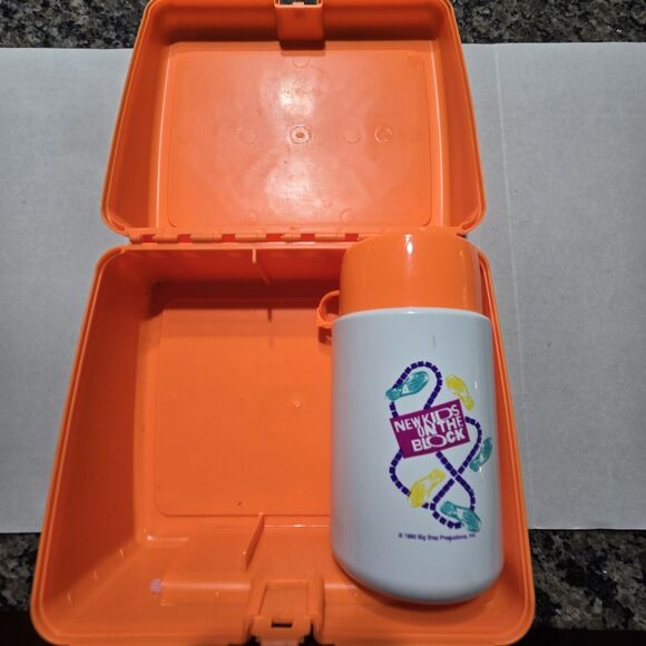 Vintage Orange New Kids On The Block Plastic Lunch Box & Thermos - Picture 7 of 13